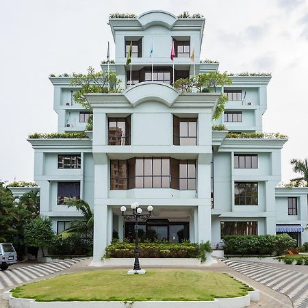 The Windsor Castle Hotel Kottayam Exterior photo