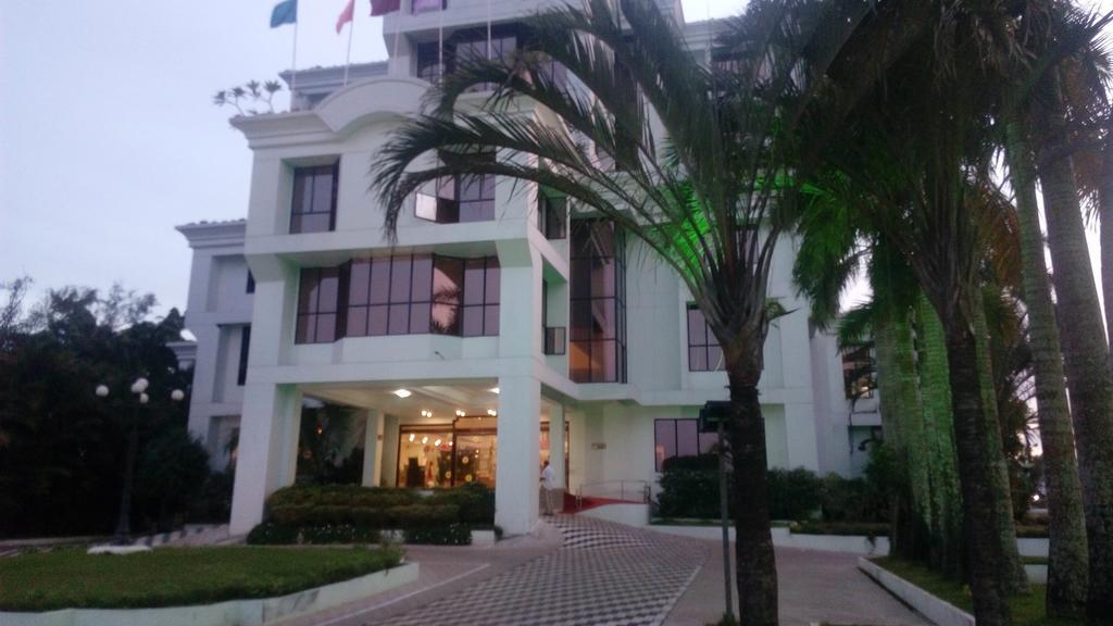 The Windsor Castle Hotel Kottayam Exterior photo
